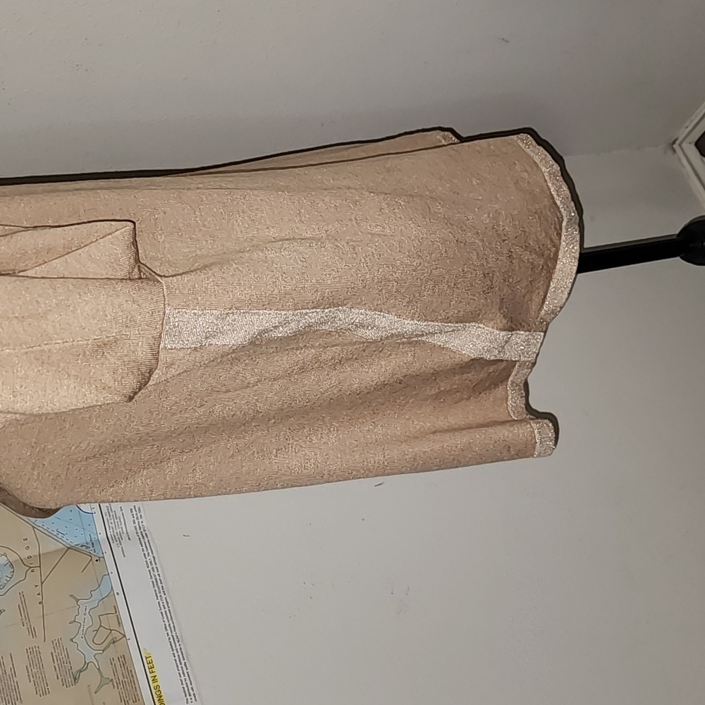 **SOLD** "CHICO'S" TAN/METALLIC SWEATER SZ 3 (16-18) - Picture 4 of 9